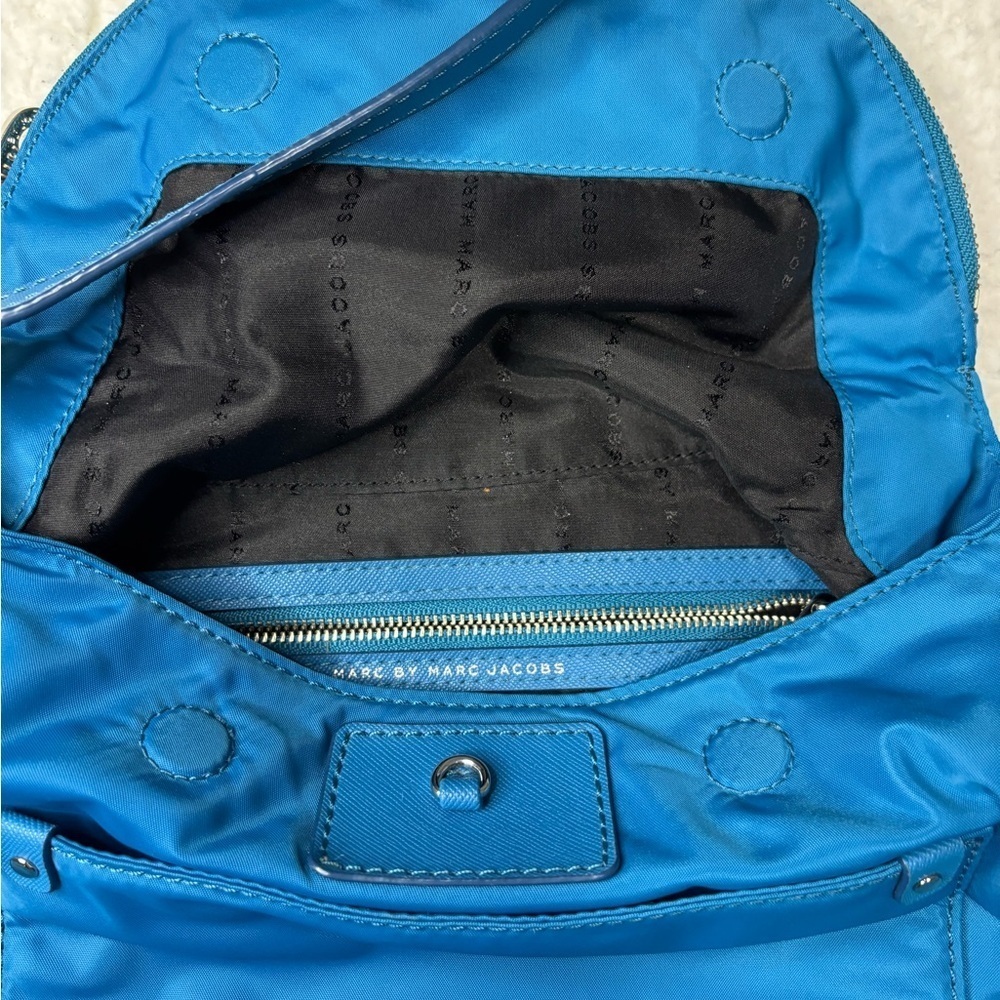 Marc Jacobs Blue Preppy Nylon Messenger Bag - Picture 8 of 14
